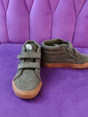 Vans Kids Olive Suede High-Top Sneakers with Gum Sole